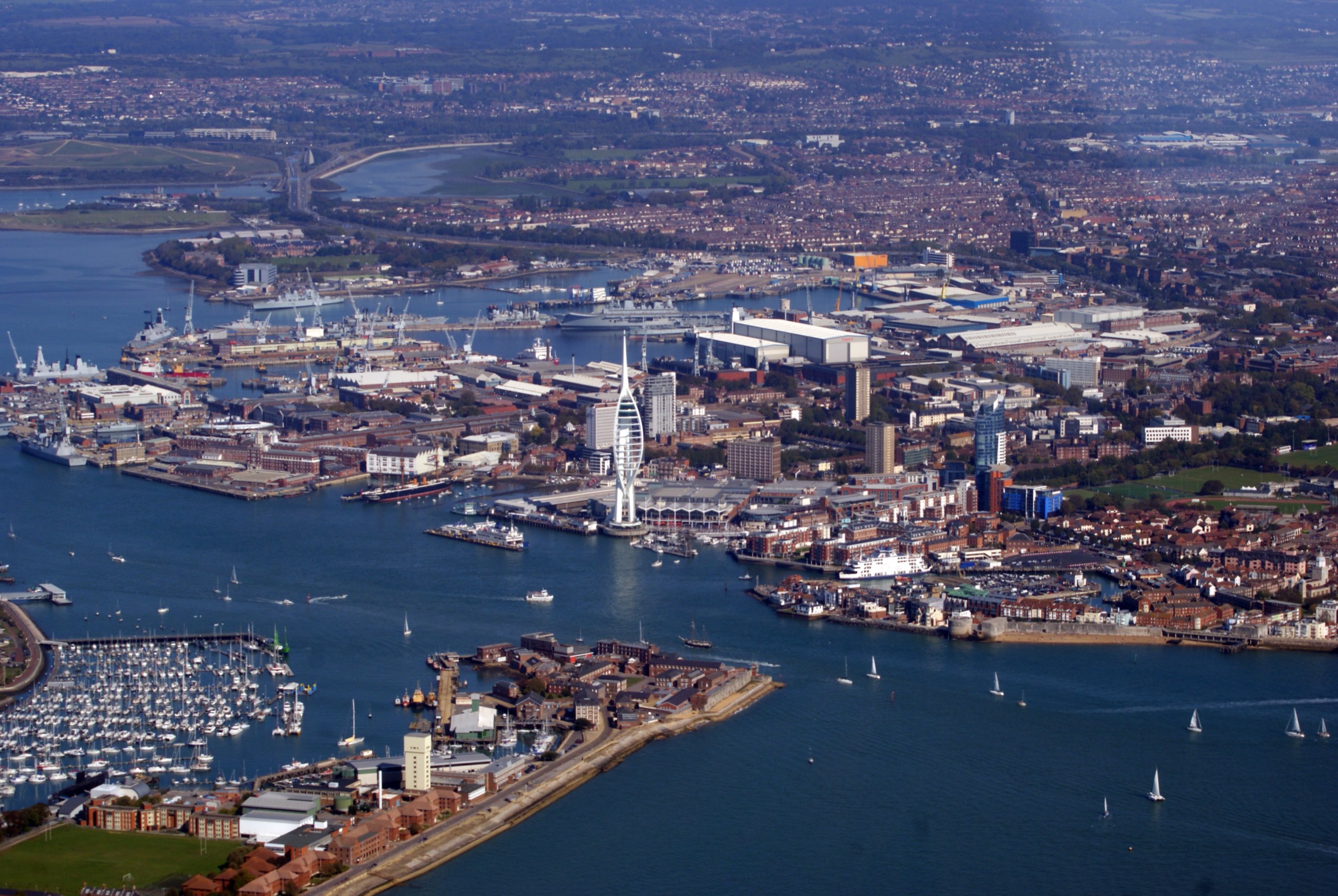 Study in Portsmouth: University Choices, Accommodation Options, City Advantages, and Lifestyle Guide