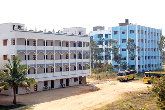 Engineering Colleges with Hostel Facilities in Tamil Nadu