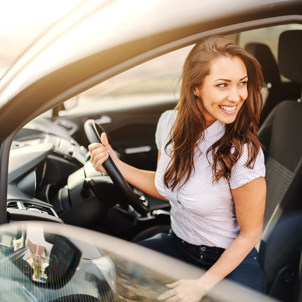Top Tips for Finding Budget Car Insurance in the UAE