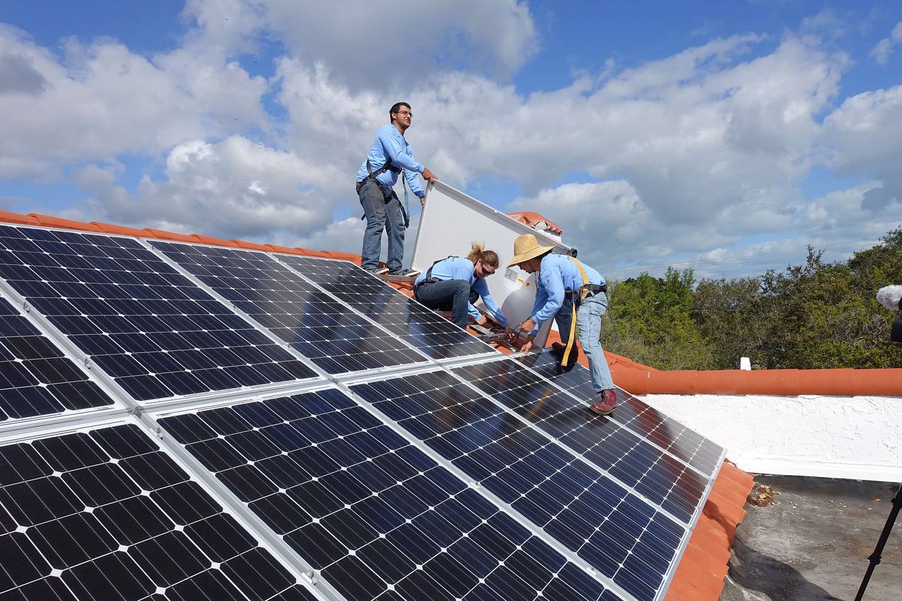 Can Solar Energy System Service Boost Your Home’s Resale Value?