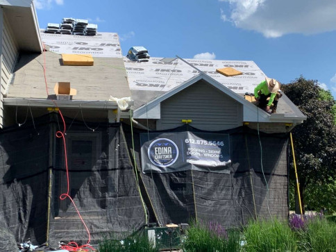 Why Choosing a Roofing Pro in Eden Prairie Matters