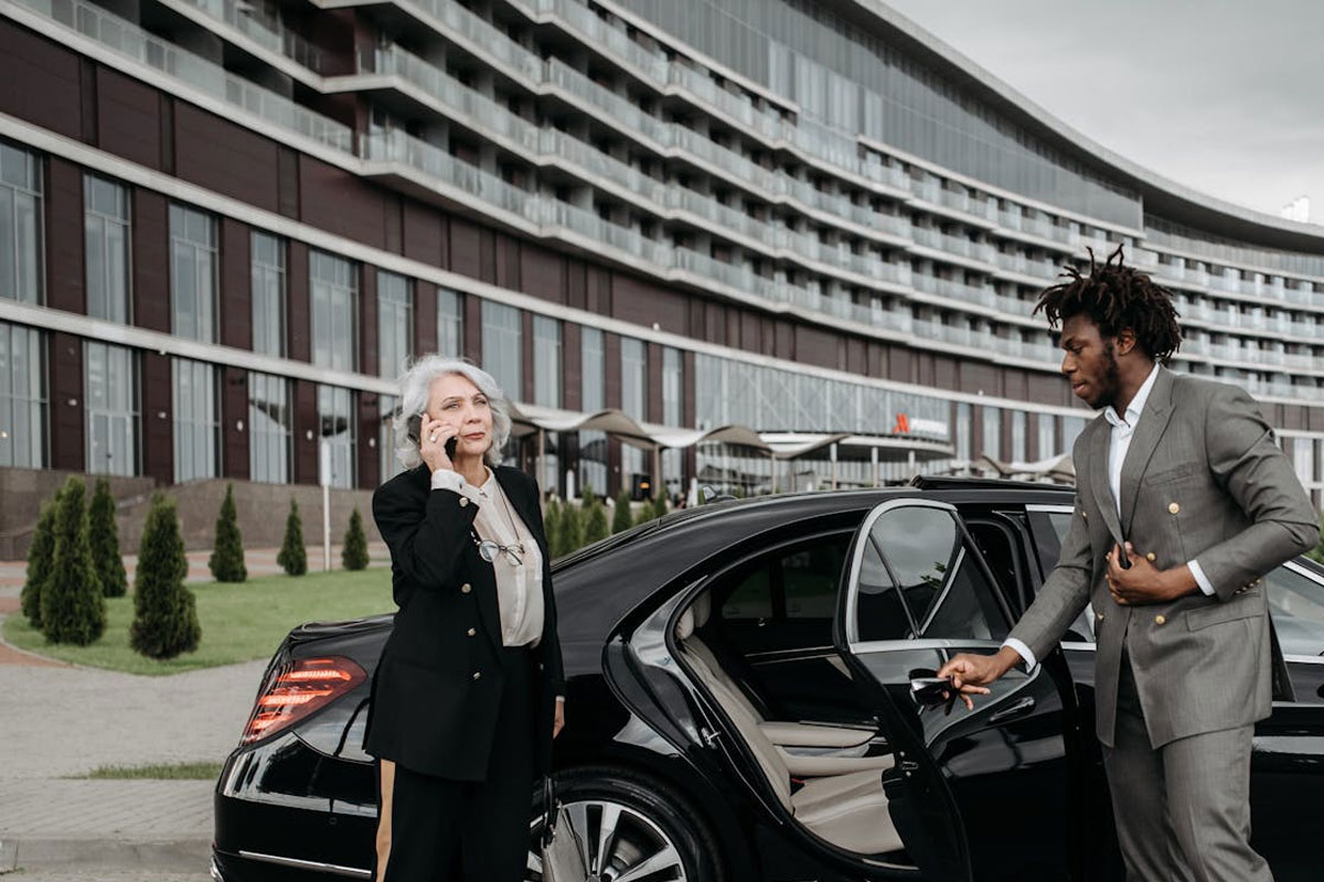 Corporate Limo Rental: Professional Transportation for Executive Travel