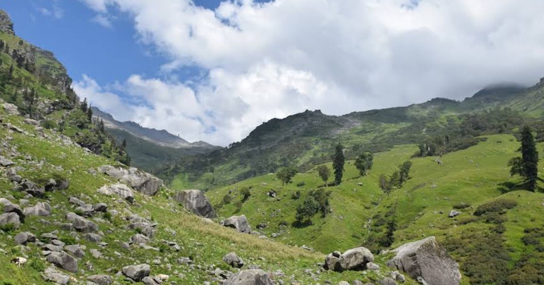 Start Your Trekking Journey with These 5 Easy Treks in Himachal Pradesh