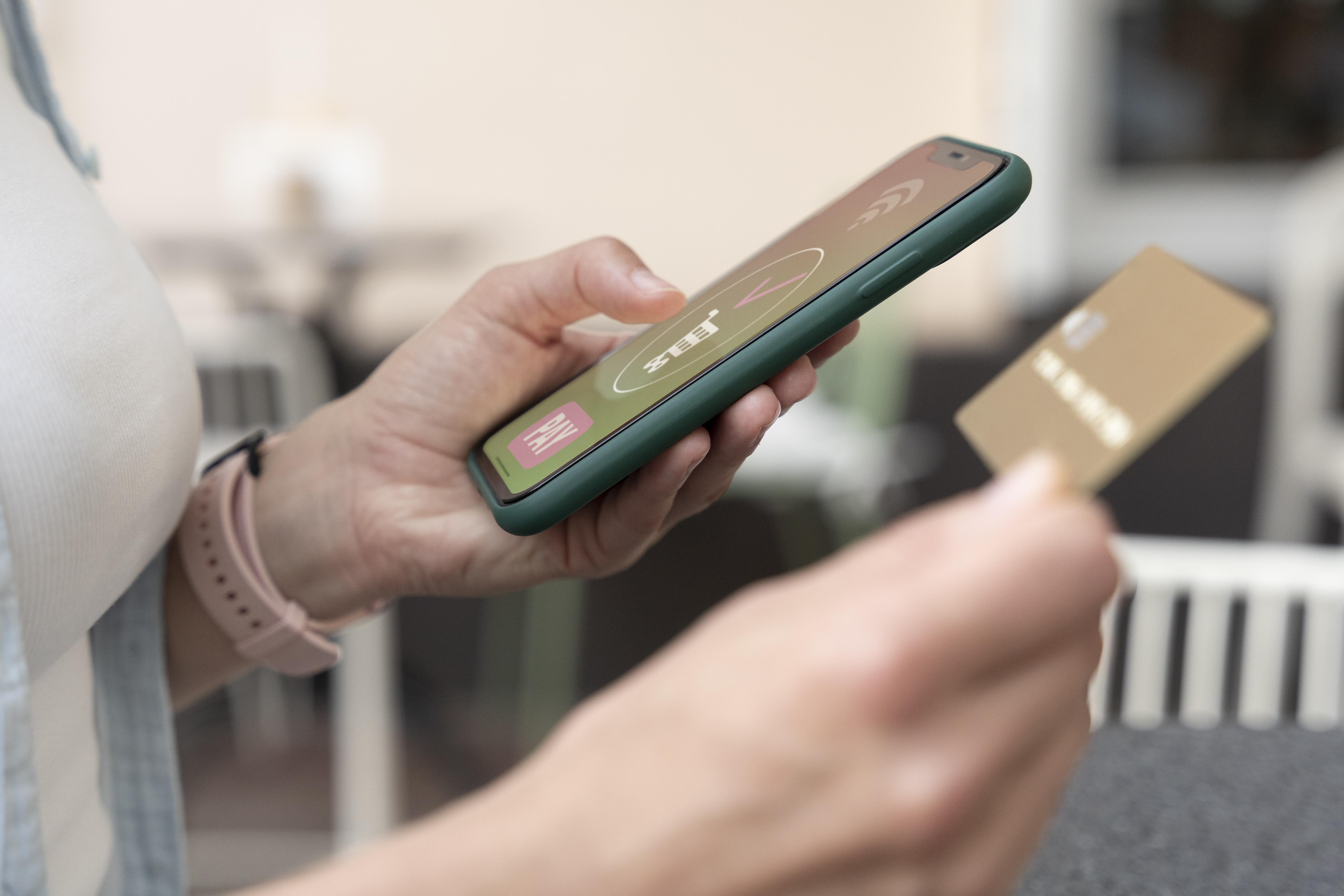 How to Easily Top Up Your Mobile with Telco Rewards: Telus, Chatr, Freedom & More