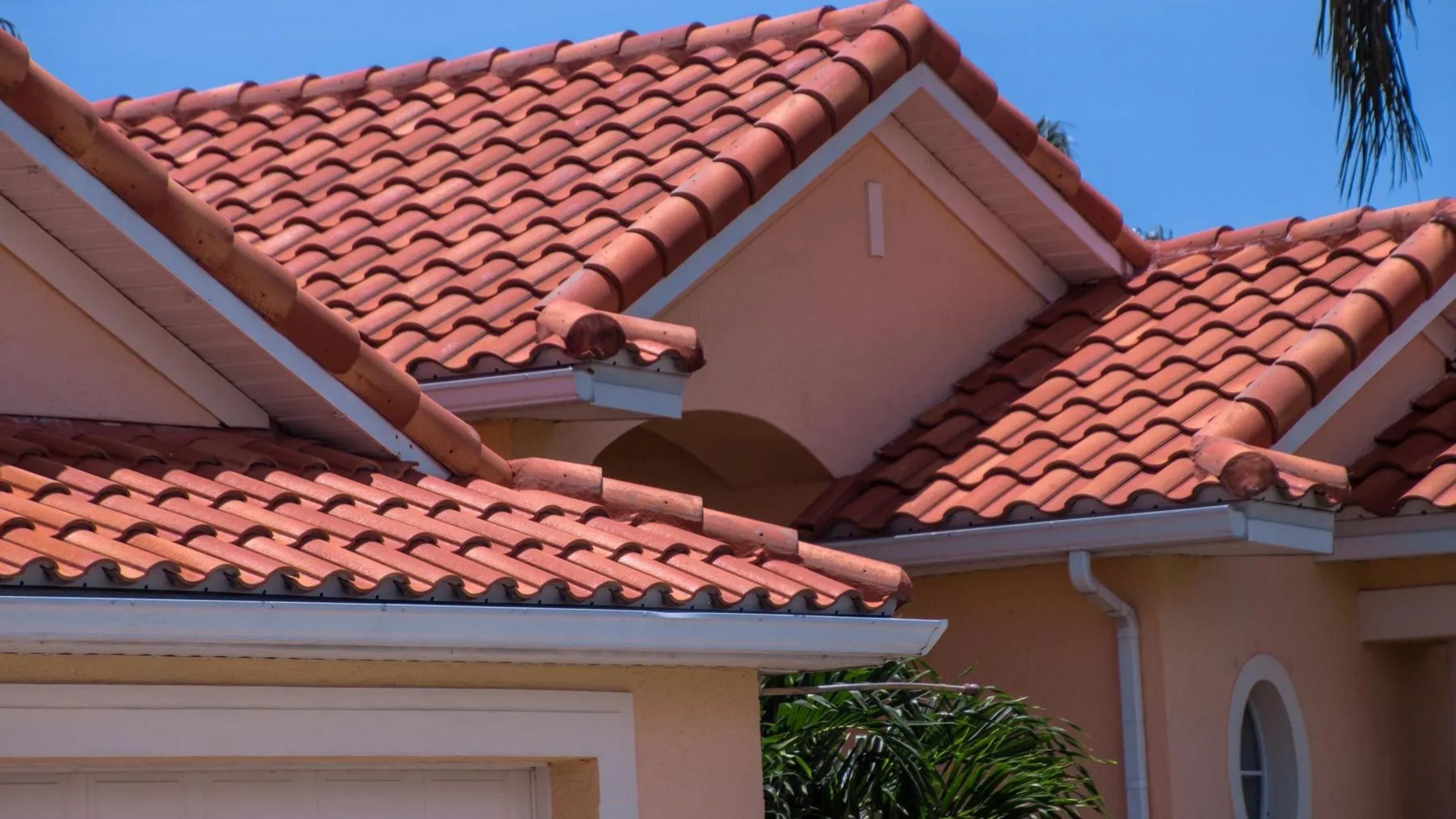 Residential Roof Repair vs Full Replacement - What Vista Homeowners Should Know