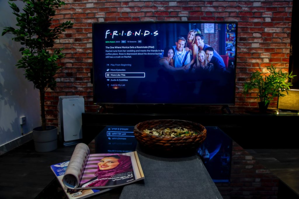 Why IPTV Is Revolutionizing Remote Work and Digital Nomad Lifestyles