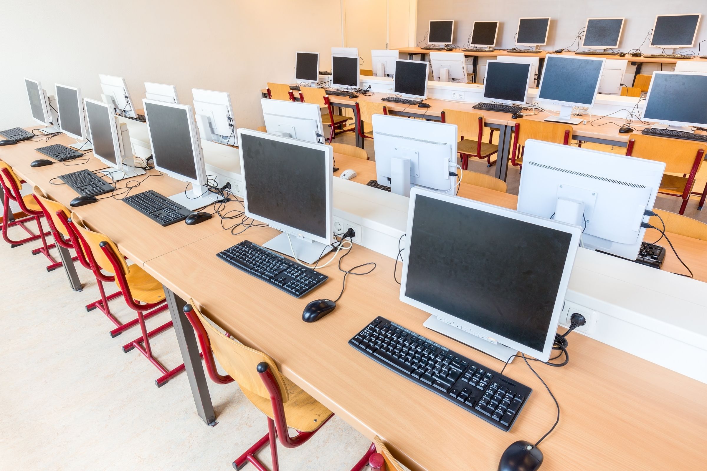 Top 10 Desktop Computers for Powerful Performance: A 2025 Buyer's Guide