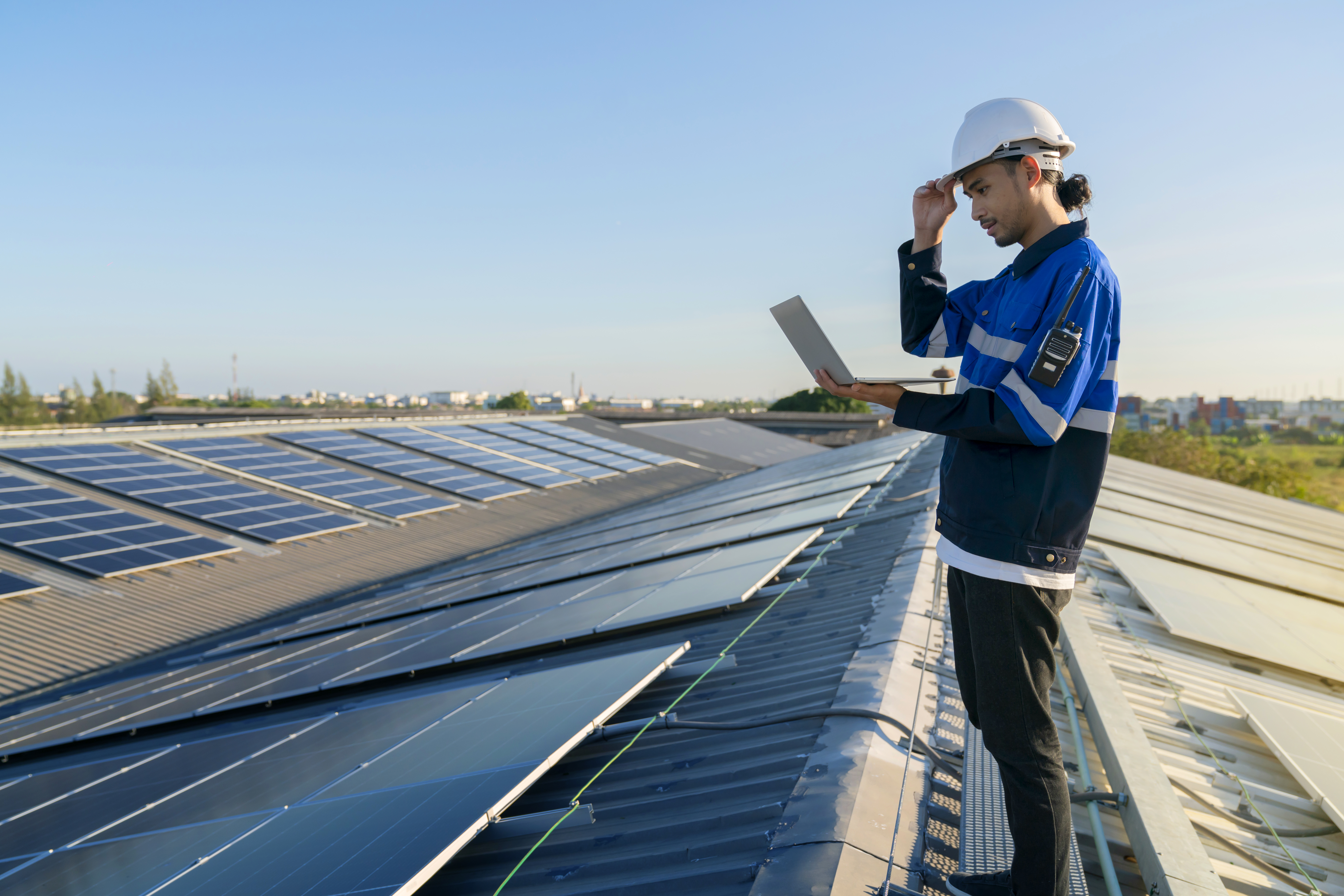 How to Cut Operating Costs with Commercial Solar Energy Solutions
