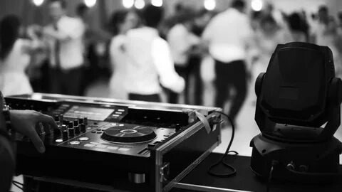 Top Wedding DJ Long Island Couples Trust for Epic Receptions