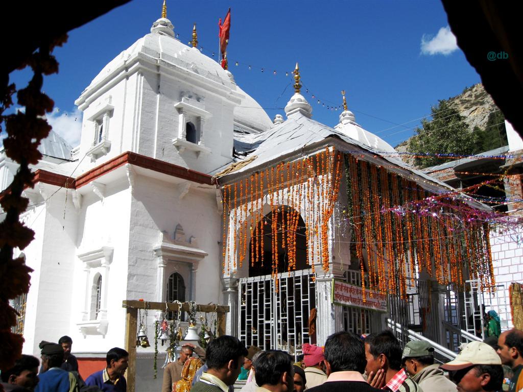 Best Way to Do Do Dham Yatra – A Divine Journey Made Effortless by Helicopter