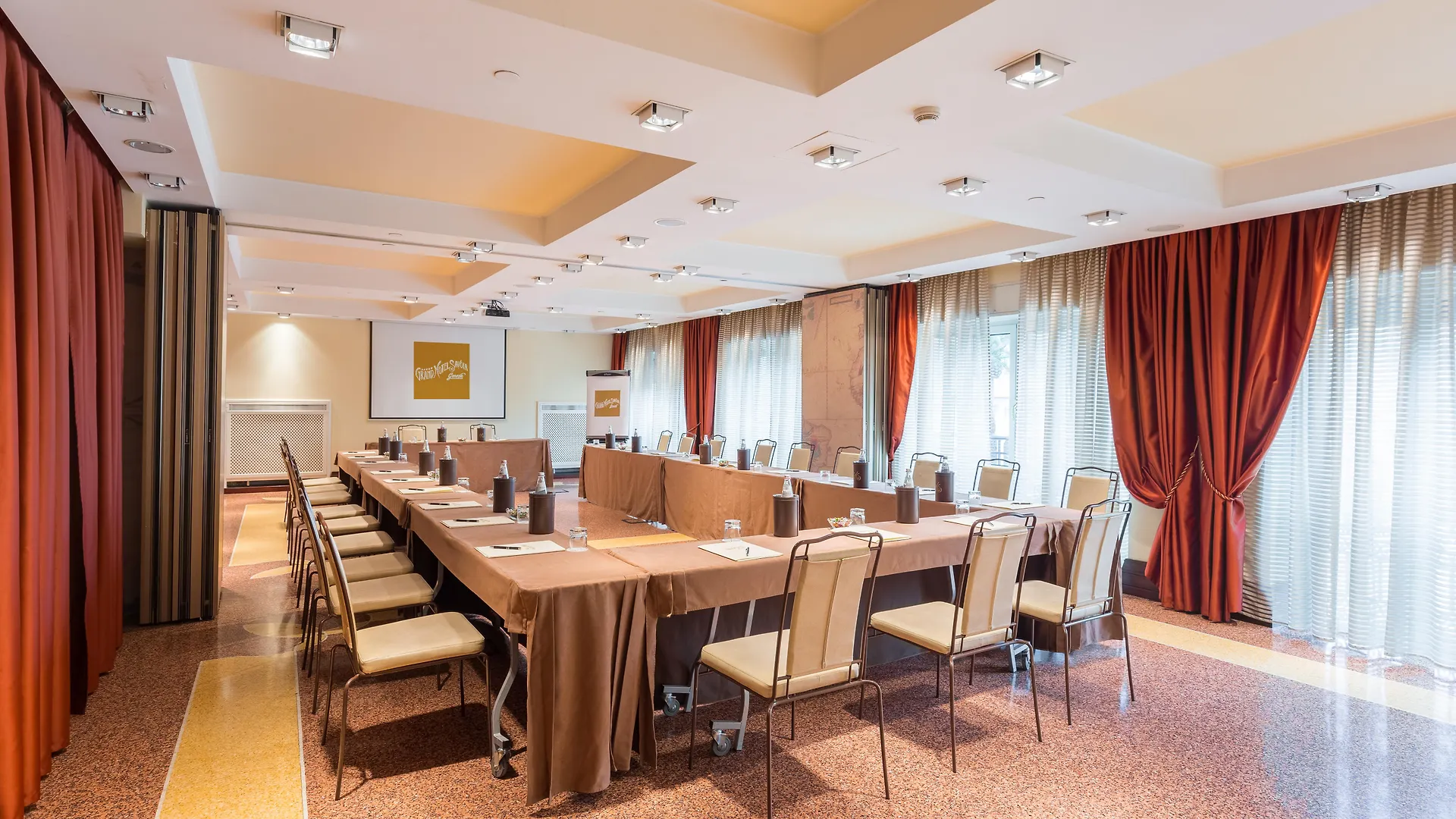 Finding the Perfect Space: A Guide to Conference Meeting Rooms & Business Meeting Venues