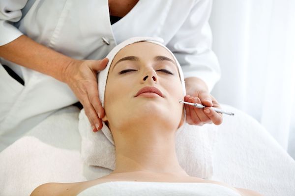 Is Electrolysis Laser Hair Removal Safe for the Face?