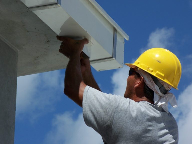 How to Install Rain Gutters: An 8-Step DIY Guide