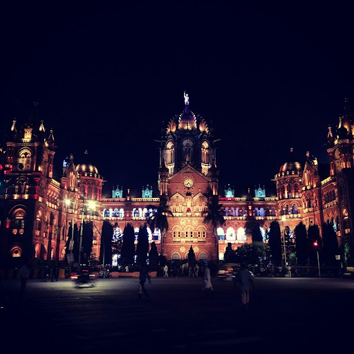 Planning Group Travel? Here's How Bus Hire Works in Mumbai