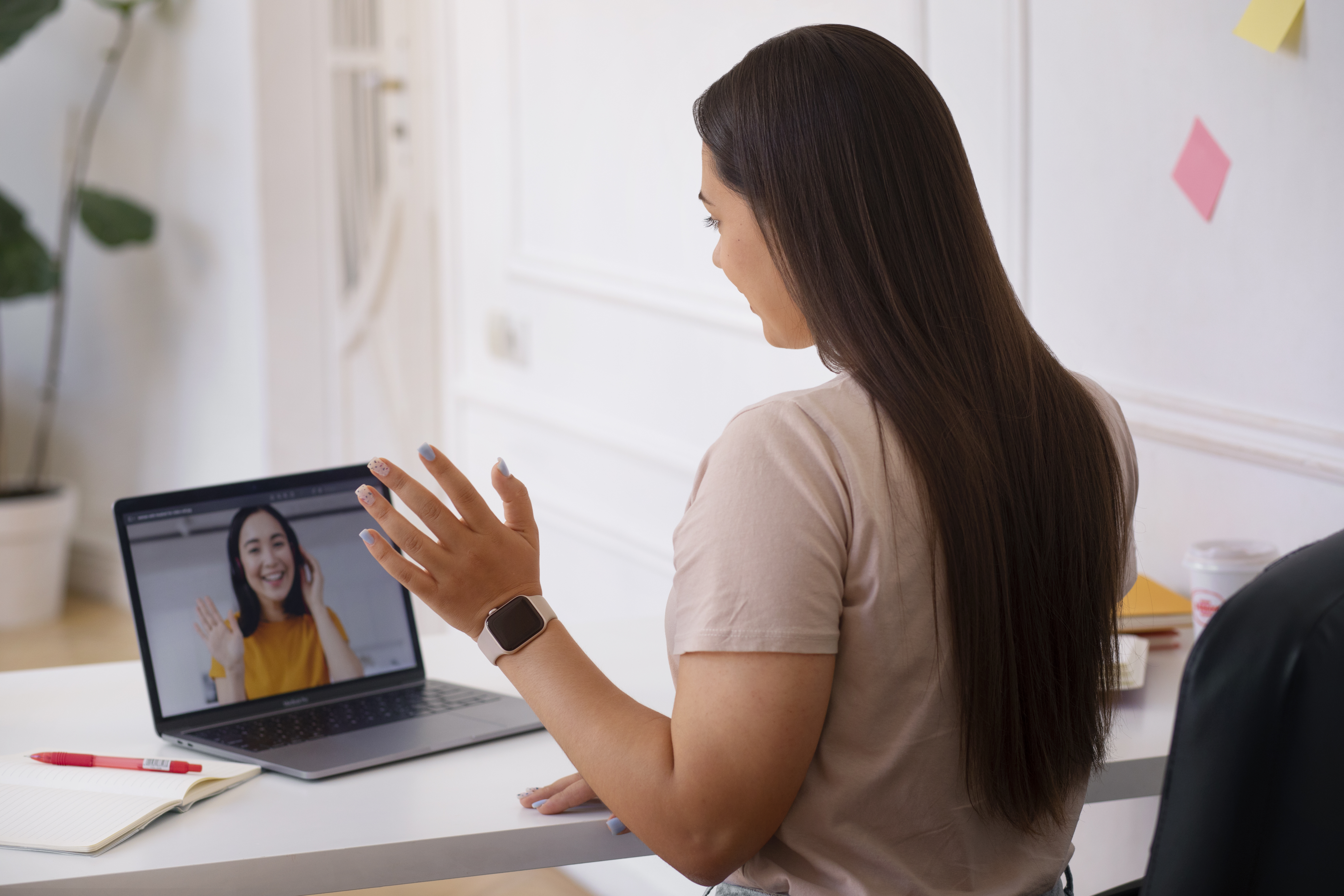 Why Working with an Online Life Coach Can Transform Your Life and Mindset