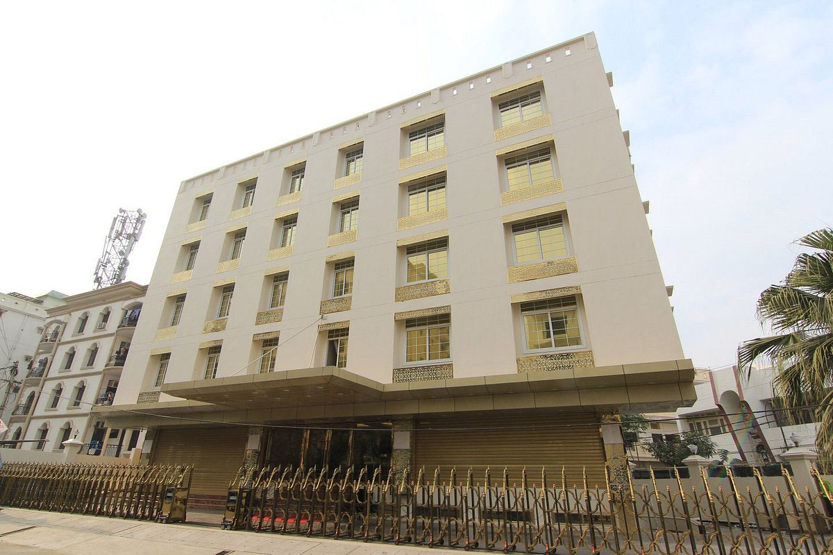 Best Hazratganj Hotels for Grand Wedding Functions