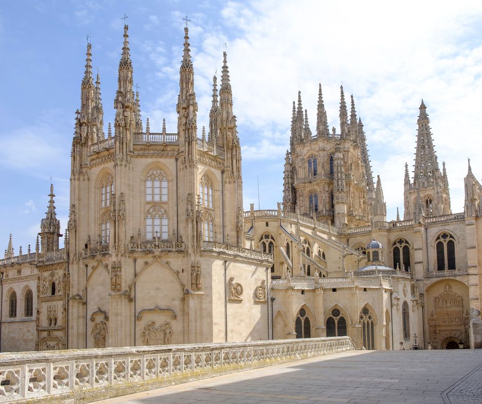 Top 5 Most Famous Cathedrals in Europe You Must Visit