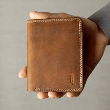 Luxury Wallets That Make the Perfect Gift | Eligo Leather
