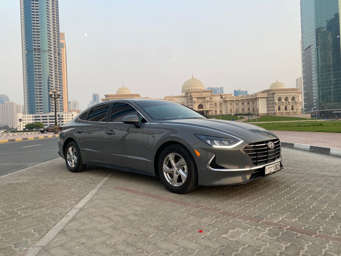 Smart Travel: Rent a Car in Sharjah Today