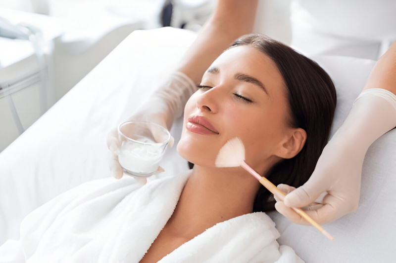 Everything You Need to Know About Chemical Peels: Treatments, Procedure, Types, and Benefits