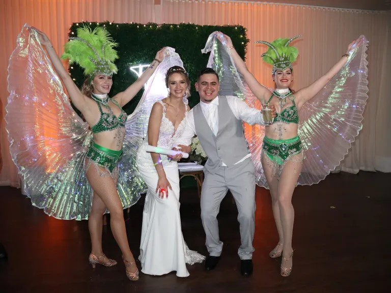 How to Choose the Right Private Event DJ for Your Special Day