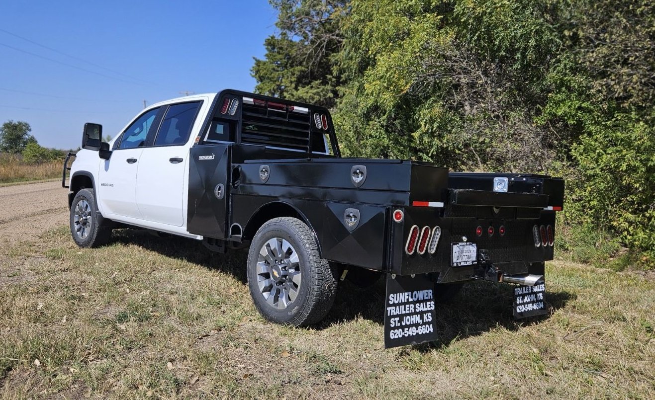 Is Flatbed Trucking Still a Profitable Career in 2025?