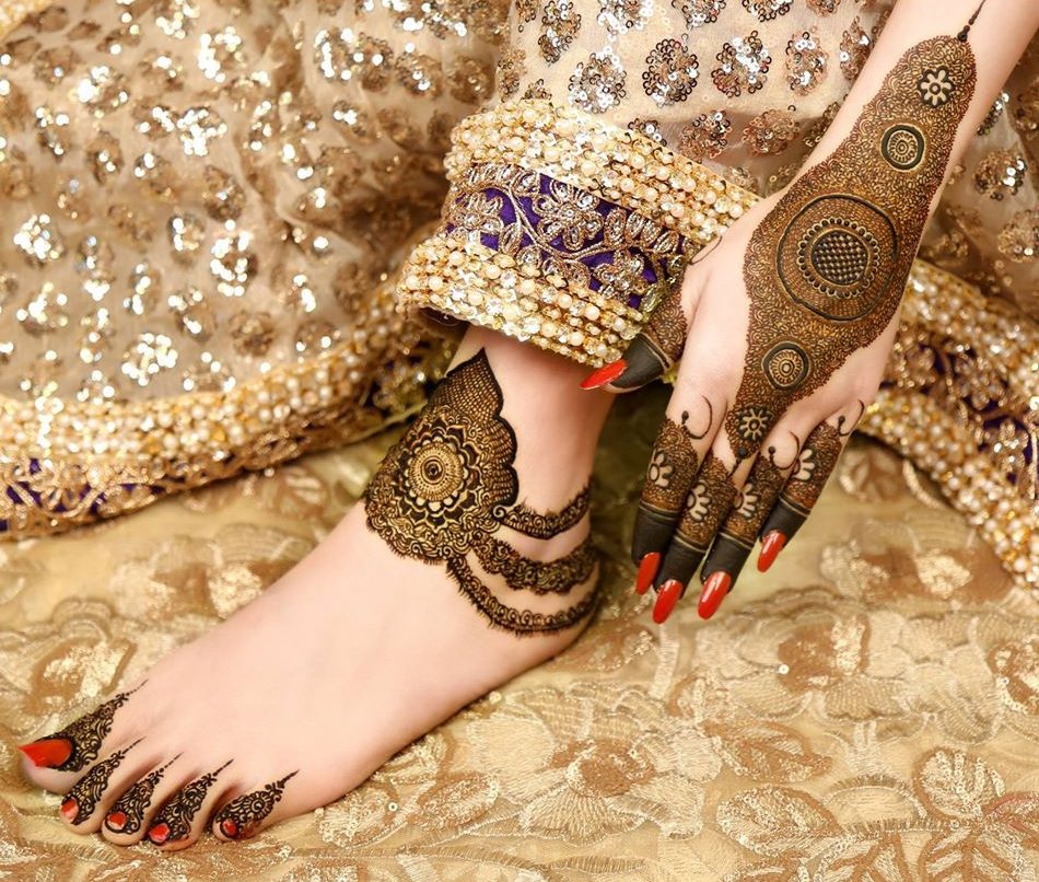 Henna Services in Dubai: Traditional and Modern Designs for Every Occasion