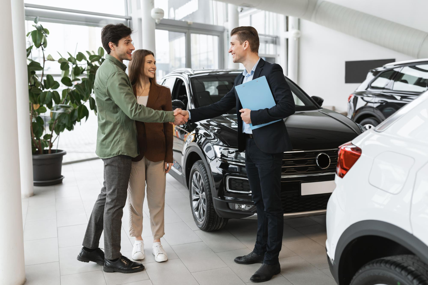 Why Tourists and Locals Alike Rely on Car Rental Services in Alpharetta, GA