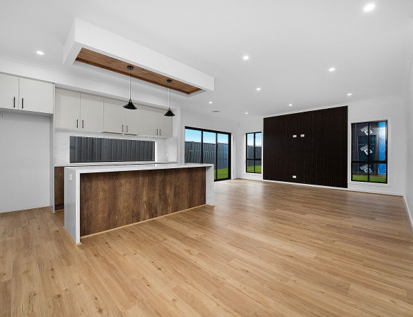 Custom Home Builder Truganina vs. Volume Builders: What’s Right for You?