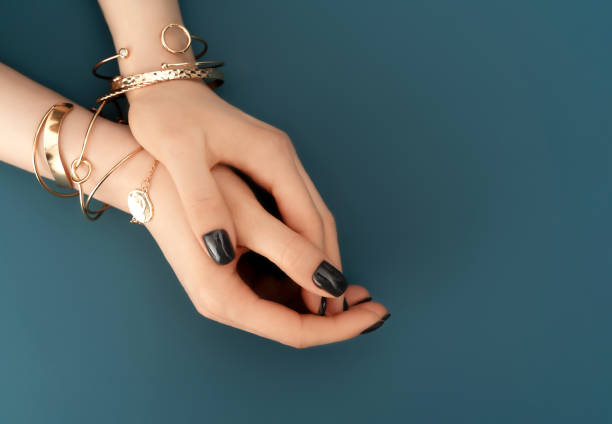How to Style Bracelets for Women: A Simple Guide to Everyday Elegance