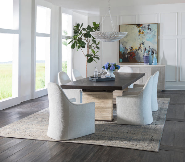 How to Choose a Dining Table for Large Families or Entertaining