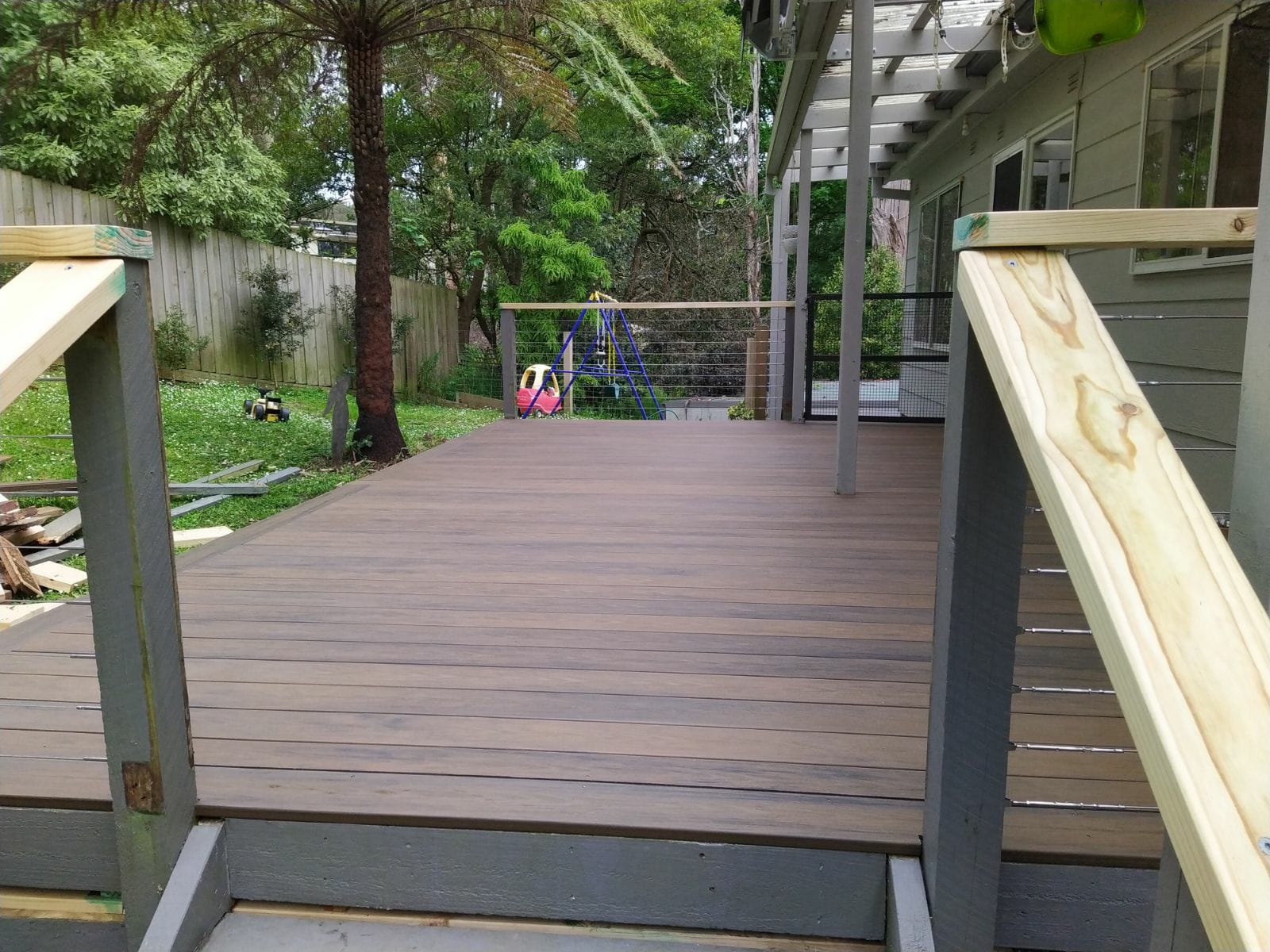 Why Composite Decking Is the Best Choice for Families and Entertaining