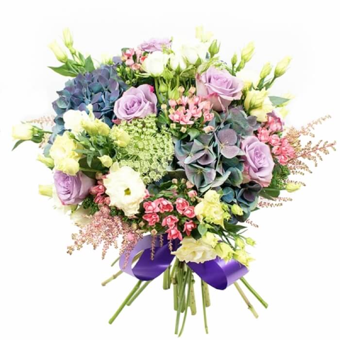 How to Make Someone’s Day with Flower Delivery in Bradford-on-Avon