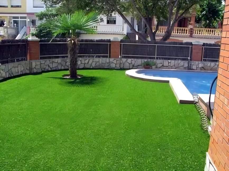 The Environmental Impact of Using Artificial Grass in Abu Dhabi