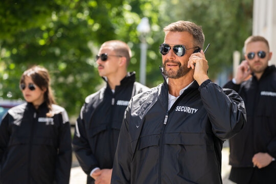 How to Find the Right Security Guard Services Near You