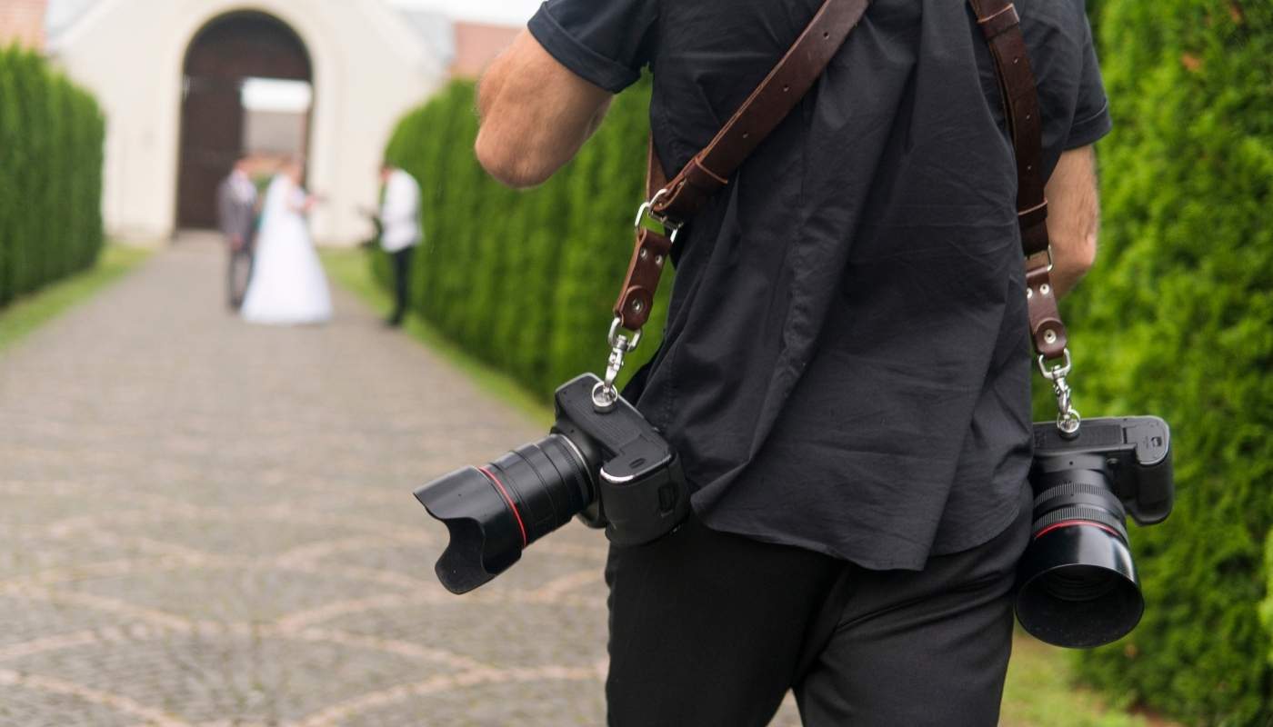 How Long Should a Houston Wedding Photographer Stay?