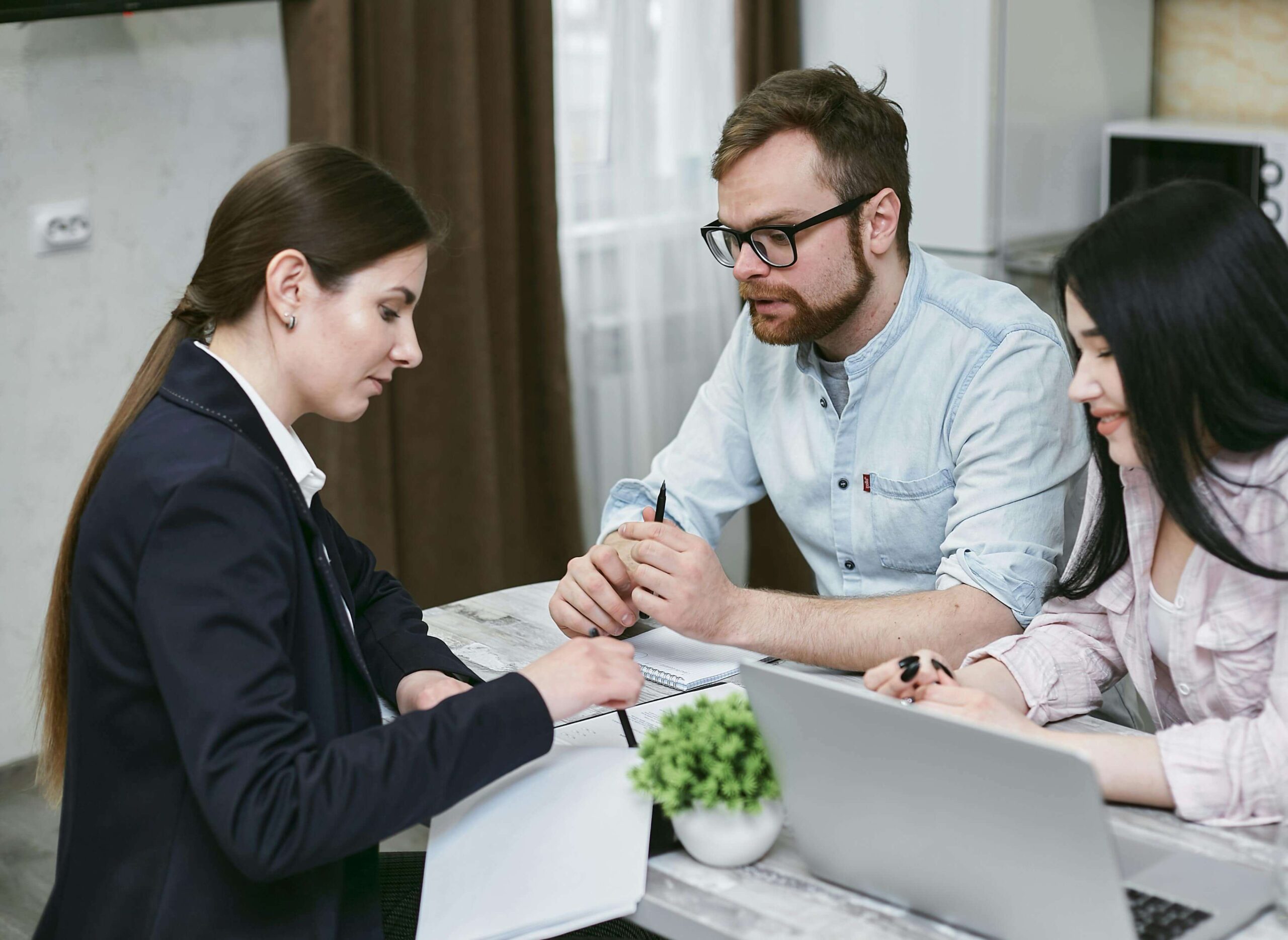 Smart Solutions for Growth: A Guide to Office Equipment Finance