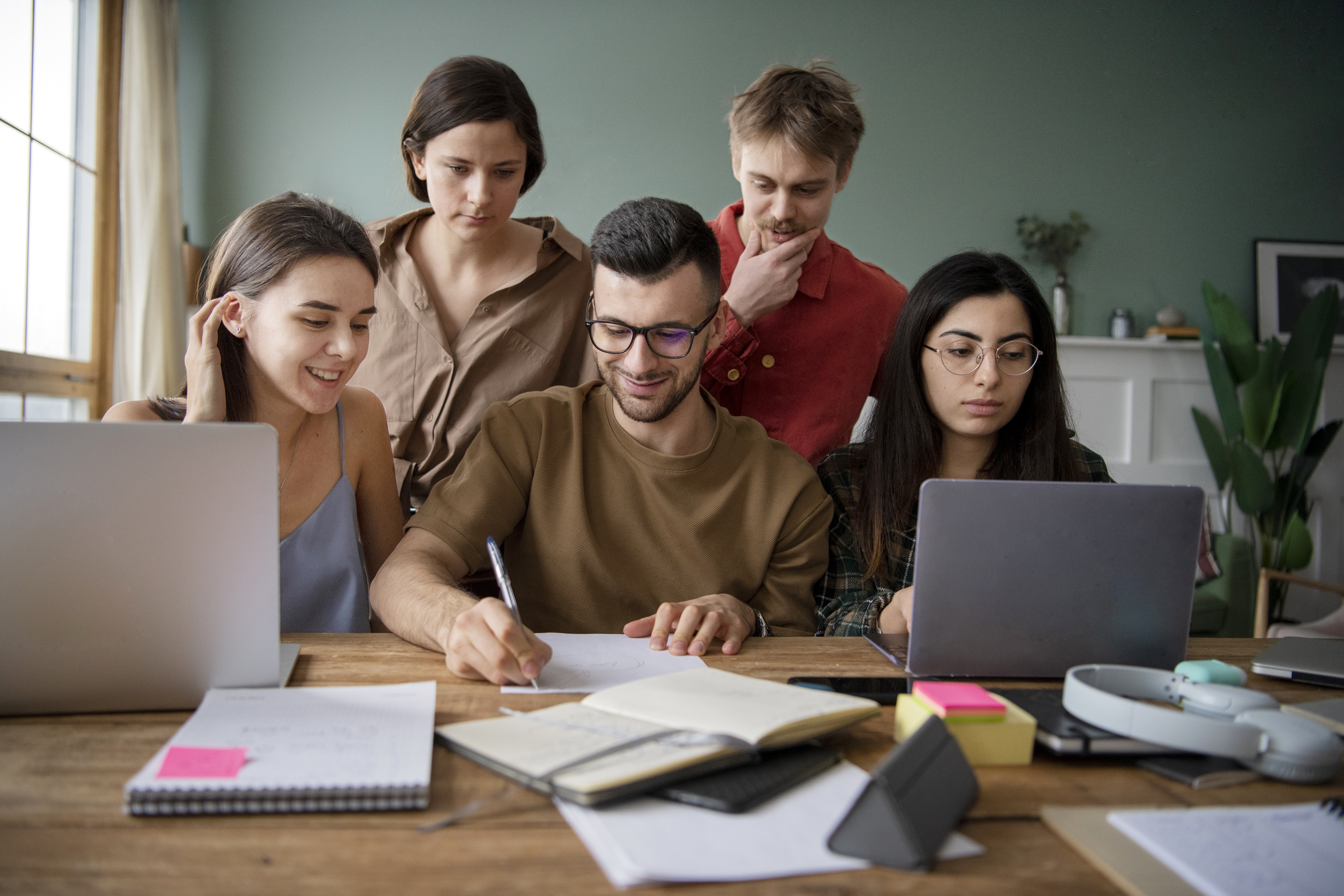 IIT JEE Coaching in Dubai: Your Ultimate Launchpad to IIT Dreams