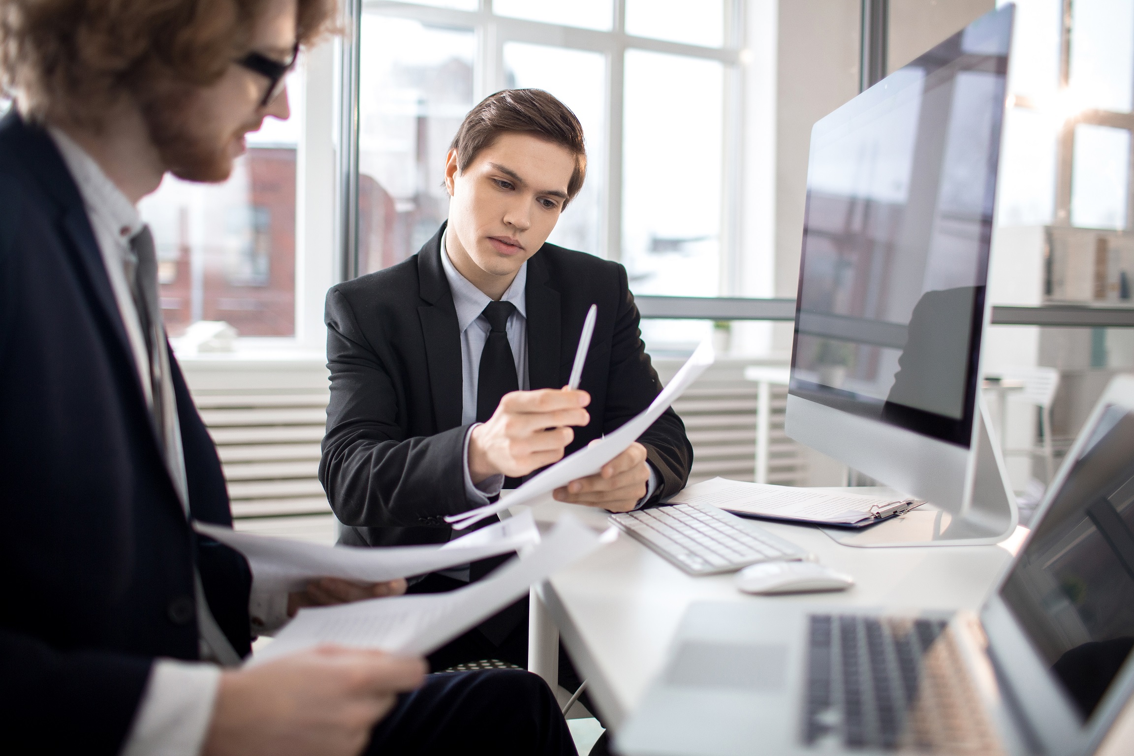 Why Hiring a Commercial Lawyer Early Prevents Costly Mistakes Later