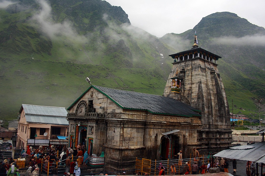 Shortest Route from Delhi to Char Dham – A Complete Guide for Devotees and Travelers