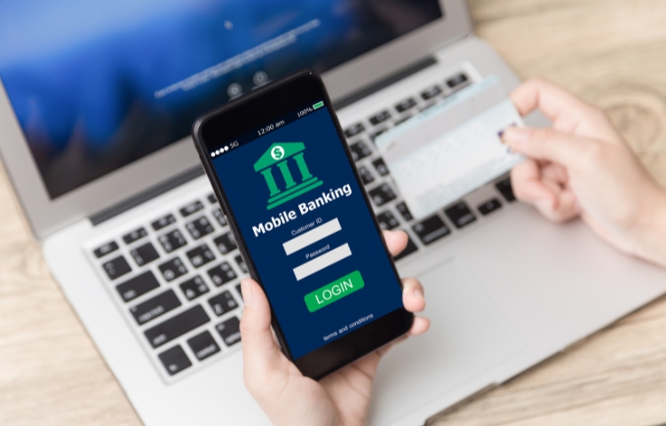 How the Online Banking Market Shapes Financial Futures