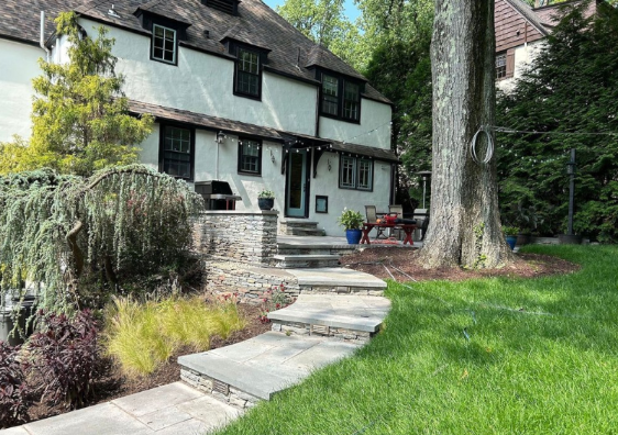 Custom Landscaping NJ Trends: What’s Hot for Modern Outdoor Spaces in 2025