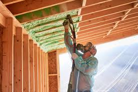 How to Choose the Right Spray Foam Insulation Contractor