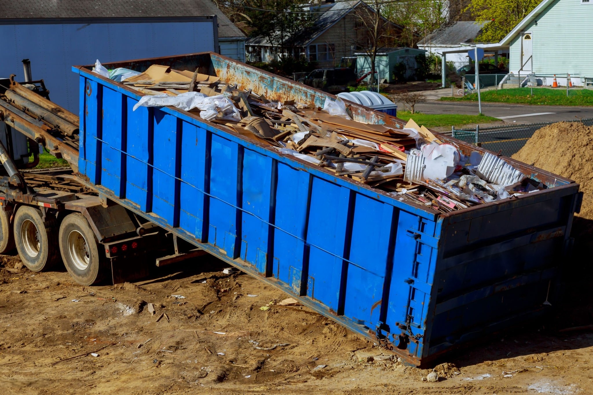 How Do You Choose the Right Roll-Off Dumpsters Rental in Reno NV?