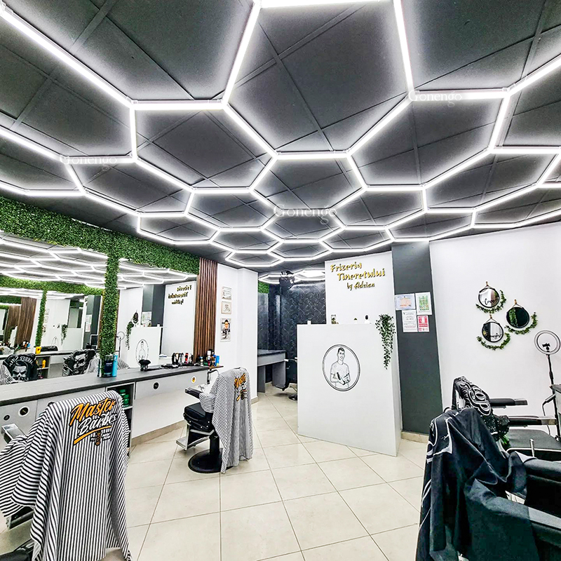 How to decorate a dream barber shop?