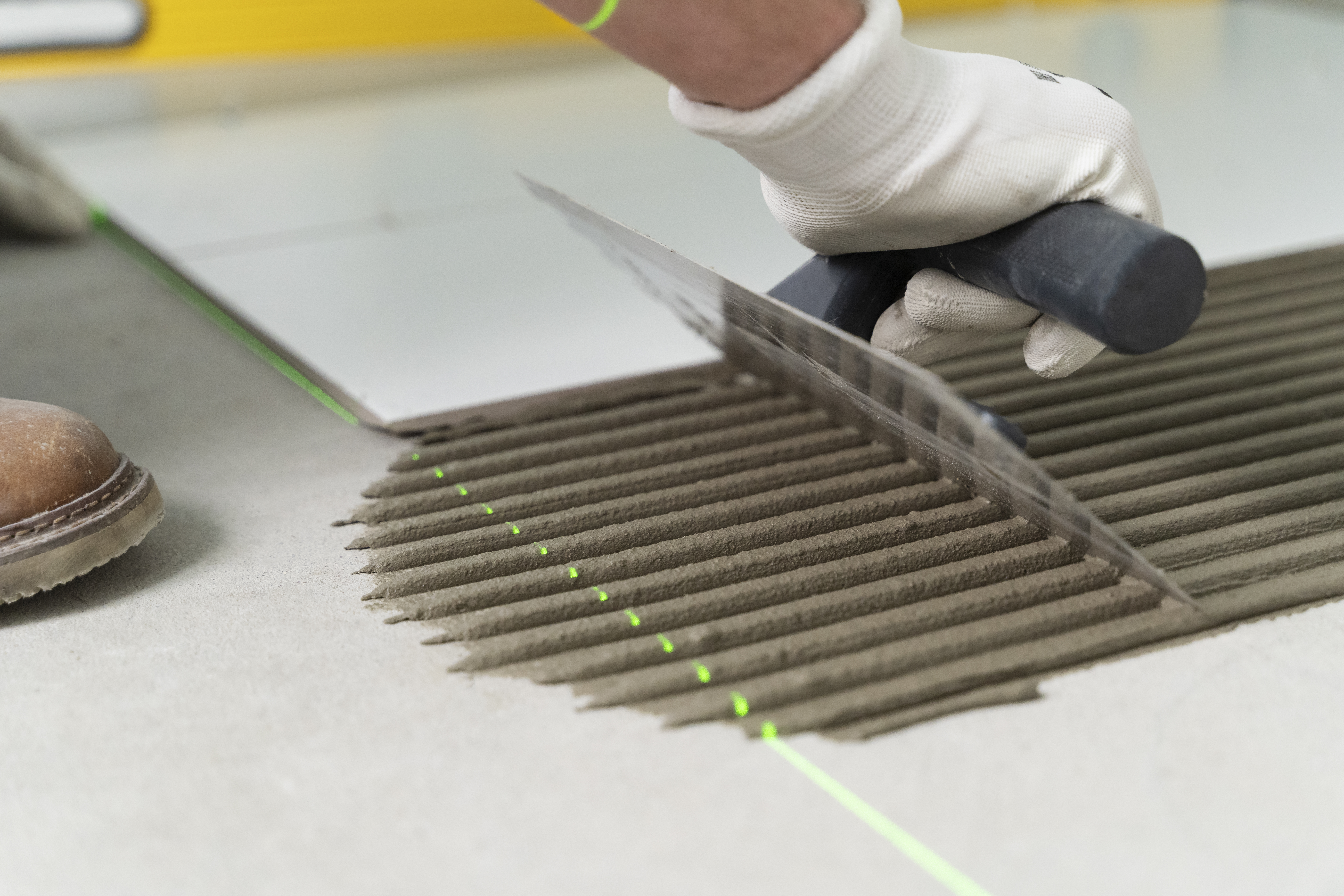 Choosing the Right Epoxy vs. Polyester Adhesive for Marble & Stone: A Comparative Guide