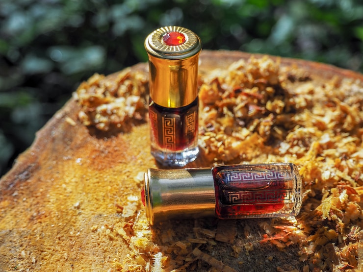 Explore Long-Lasting Oud & Musk Oil Perfumes for Men and Women