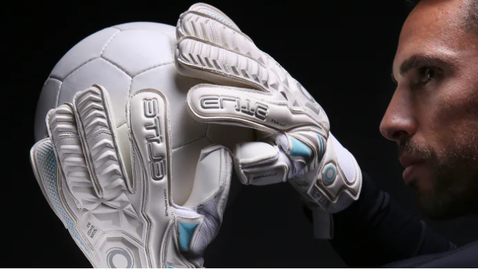 Soccer Goalkeeper Gloves: The Keeper’s Guide to Precision, Protection, and Performance