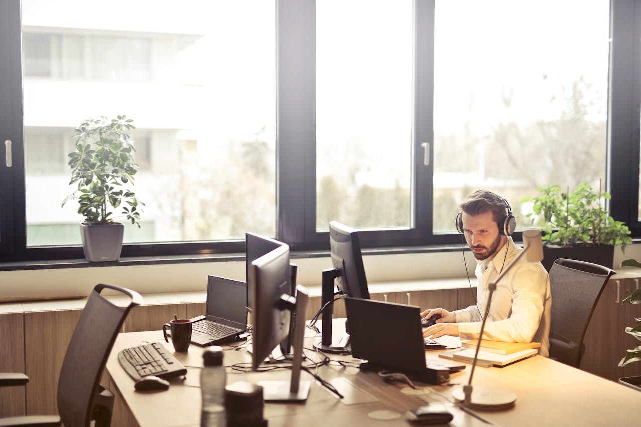 How Business IT Support Services Help to Improve Productivity