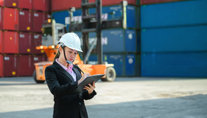 How to Hire a Customs Clearance Agent in Dubai for Faster, Smoother Imports